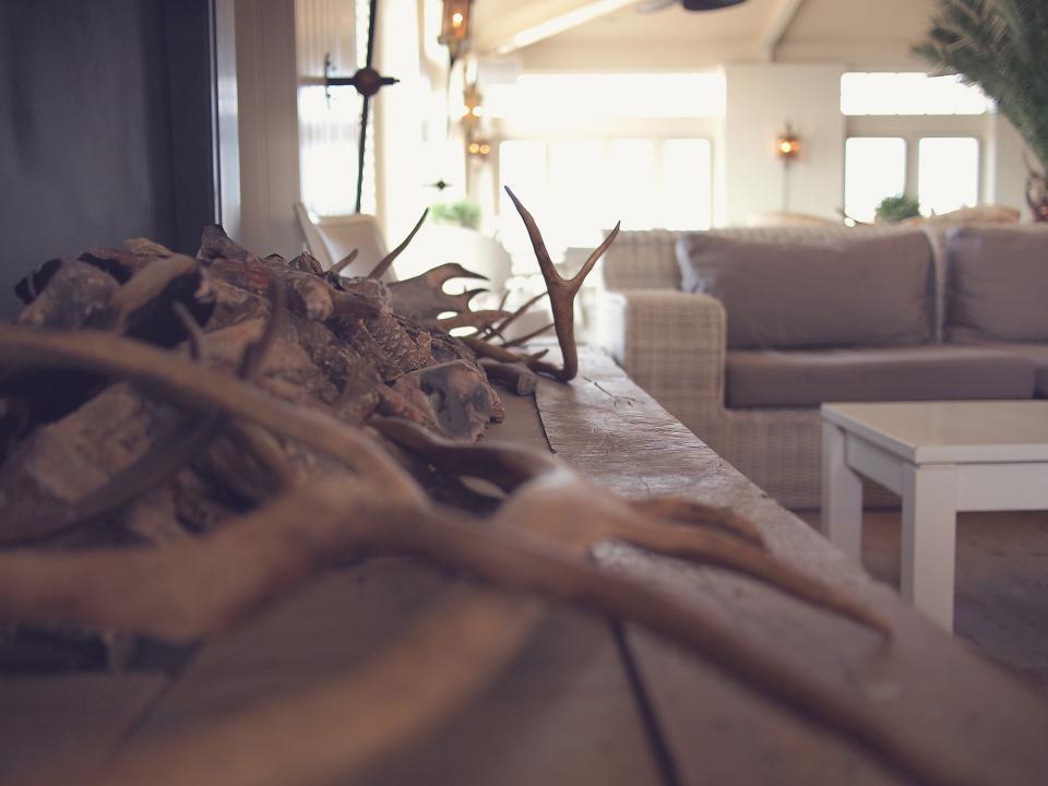 Aménagement intérieur en bois dans le Val des Cimes