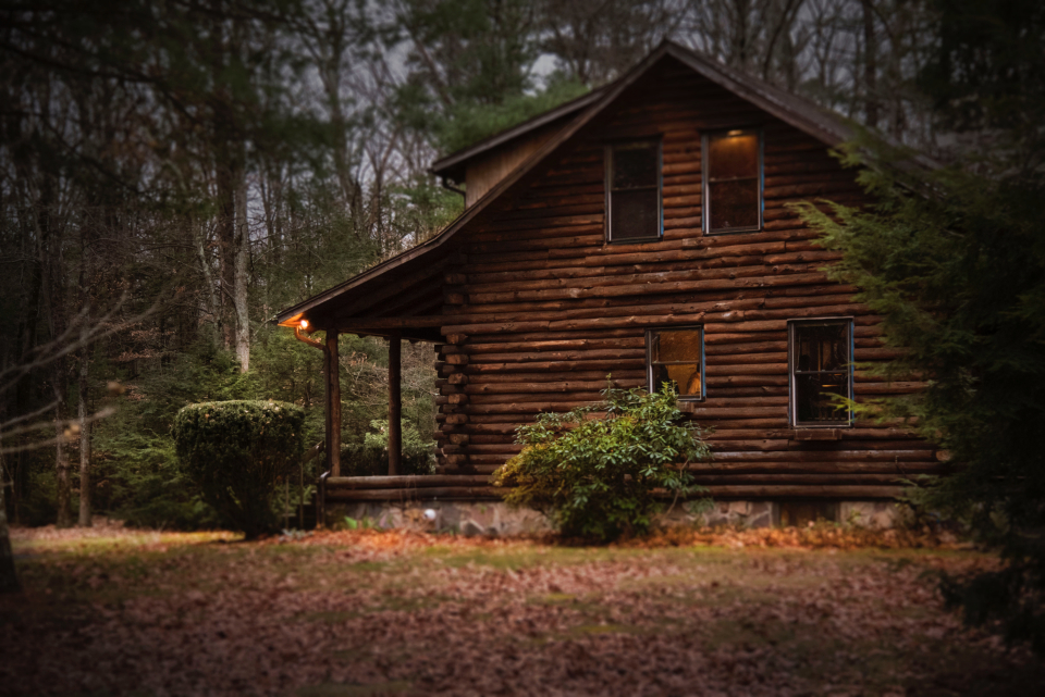 Chalet en bois massif en montagne